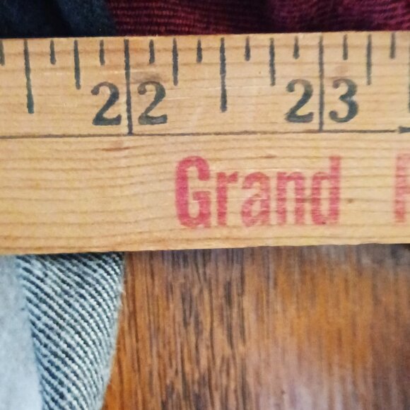 Eddie Bauer Red Flanel - M - Picture 6 of 6